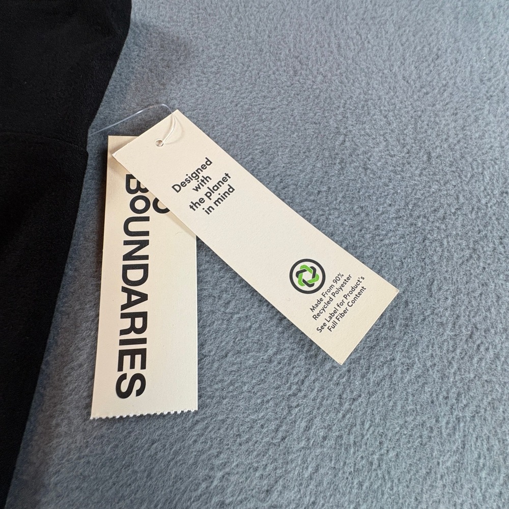 No Boundaries Women's Shorty Shorts Black Soot High Rise Recycled Poly S/M NWT - Picture 2 of 5